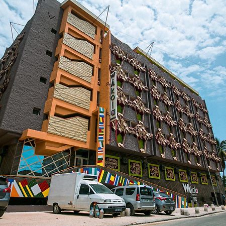 Wakola Hotel Cheikh Anta Diop Dakar Bagian luar foto